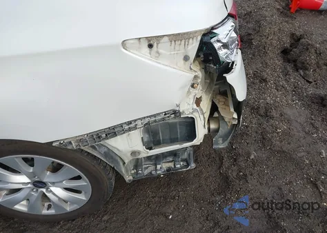 2015 Subaru Legacy 2.5I Premium z USA, uszkodzony, nr VIN 4S3BNBC66F3045022